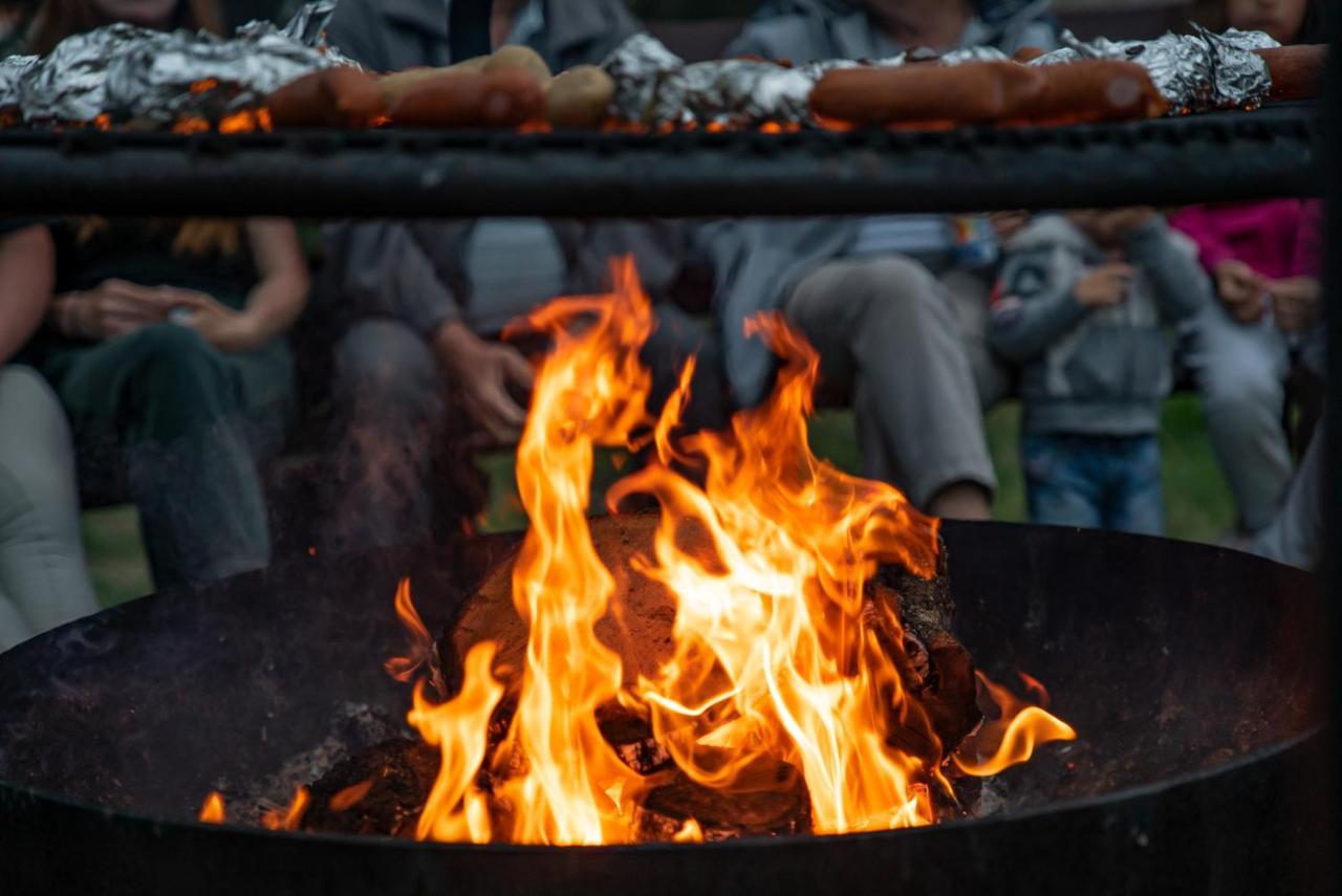 Pod Debami Domki ,Pokoje,Nauka Jazdy Konnej Sarbsk Obok Leby Exterior foto